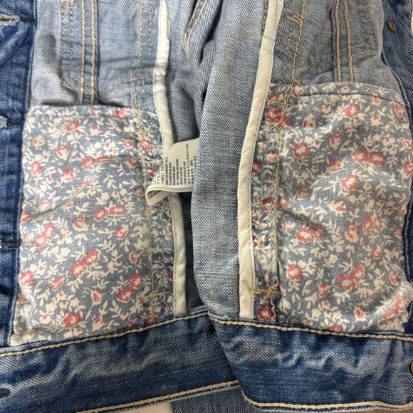 Girl’s Kid's Abercrombie Distressed Denim Jacket Size Large - Picture 8 of 10
